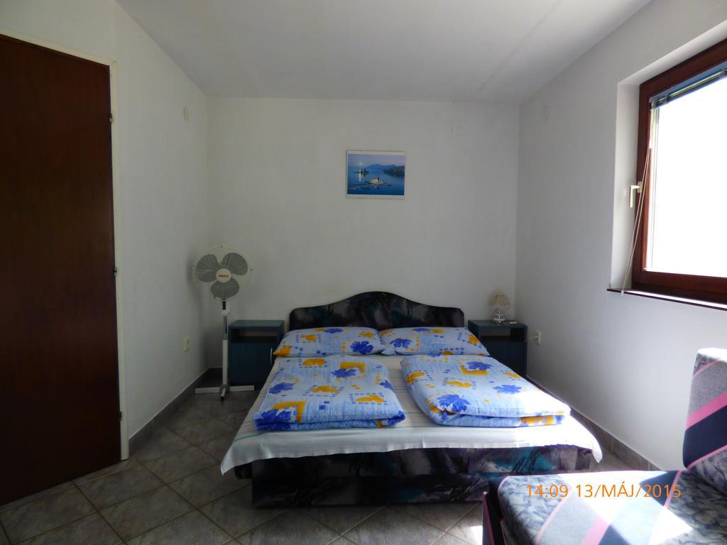Fabian Apartman-Haz Szántód Стая снимка